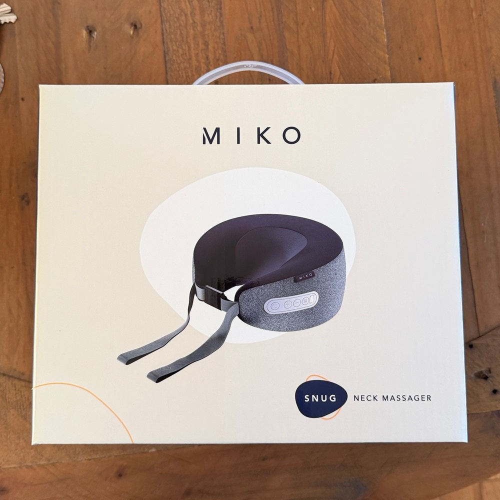NWT Miko Snug Heating Neck Massager (BN, free shipping)